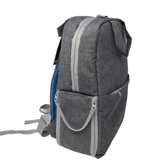 DecGear Other - NWT DecGear Camera / Video Gear Back Pack with Dividers and USB Hookup